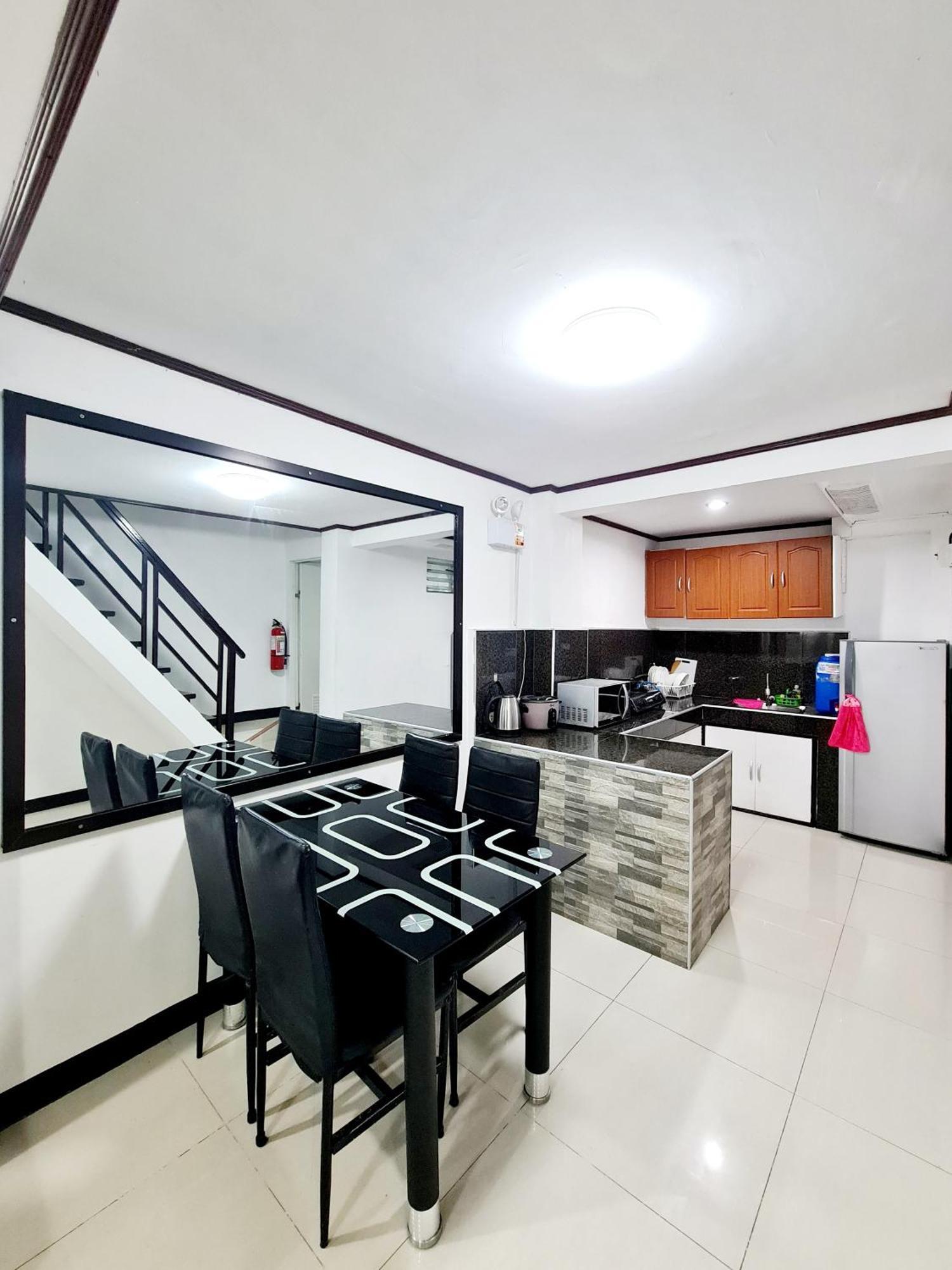 Calapan City Fully Furnished House Transient Near Xentromall L39 Luaran gambar