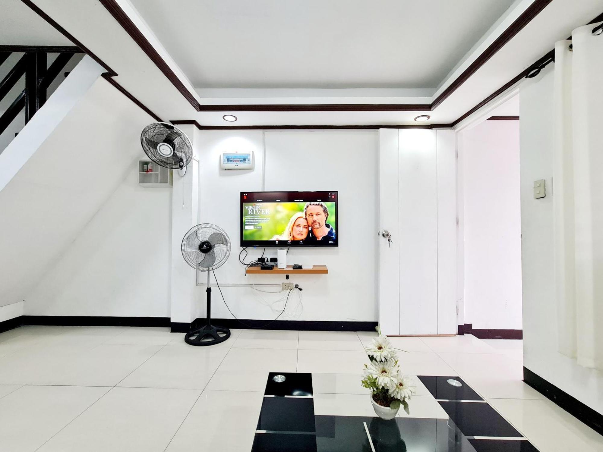 Calapan City Fully Furnished House Transient Near Xentromall L39 Luaran gambar